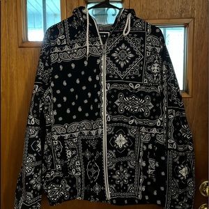 Black & White bandana print lightweight jacket. With hood. Denim & Flower, med.